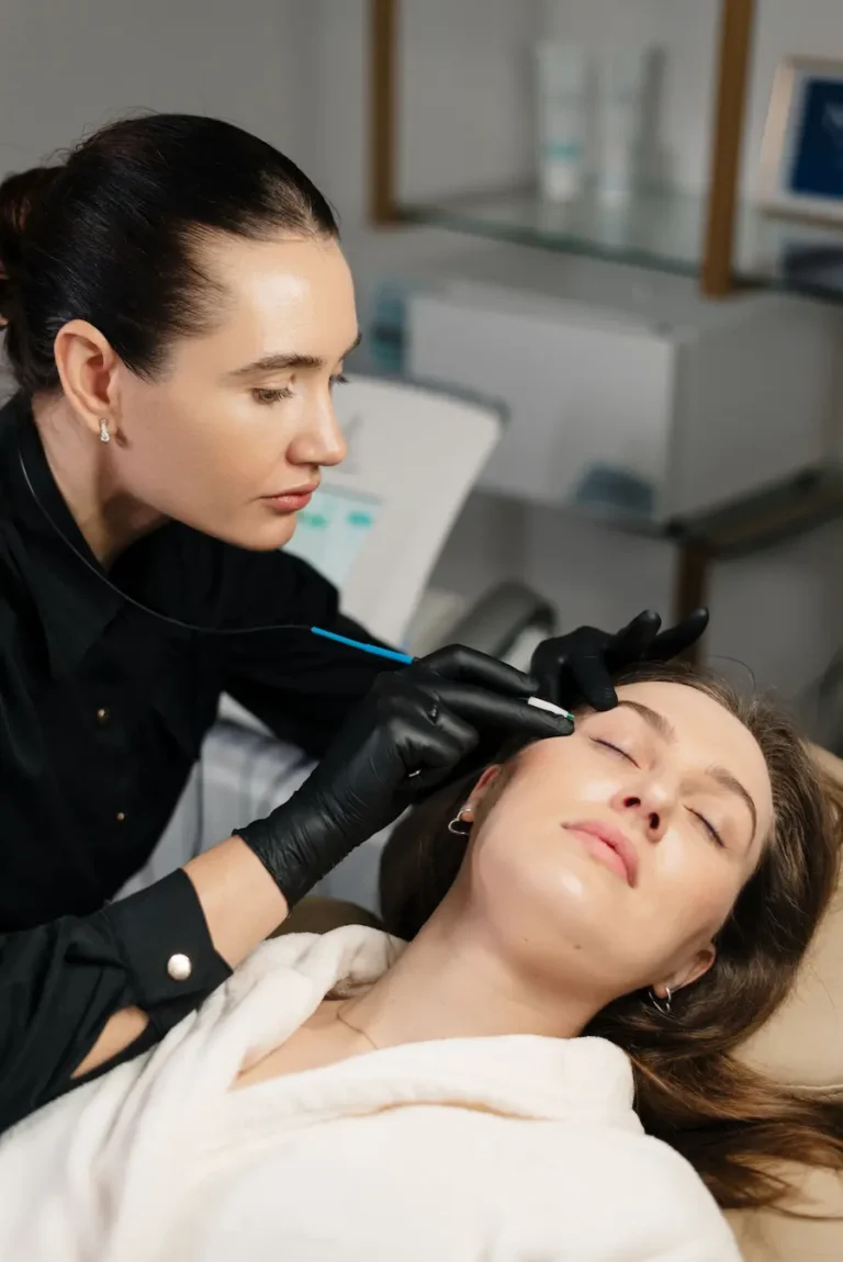 Professionelle Elektroepilation im Gesicht in Mönchengladbach